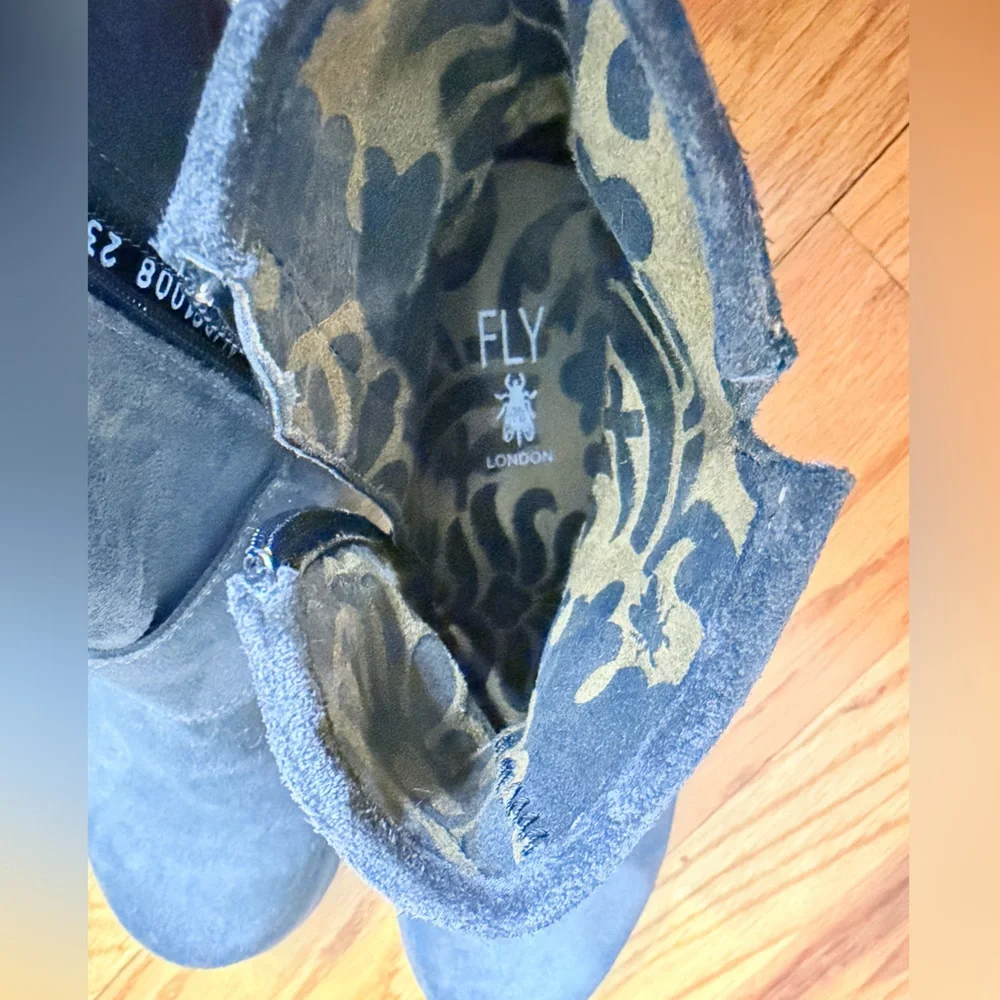 Fly London Riley Gray Suede Ankle Boots with Buckle - new - Picture 6 of 10